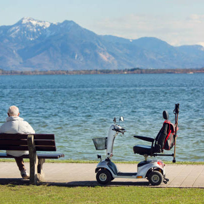 ¿Tu mayor tiene dificultad para moverse? Elige Scooters eléctricos