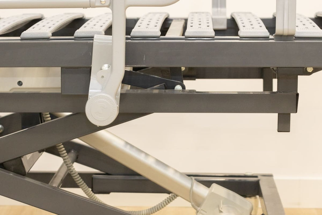 Cama articulada sanitaria eléctrica con somier pvc de 90x190cm