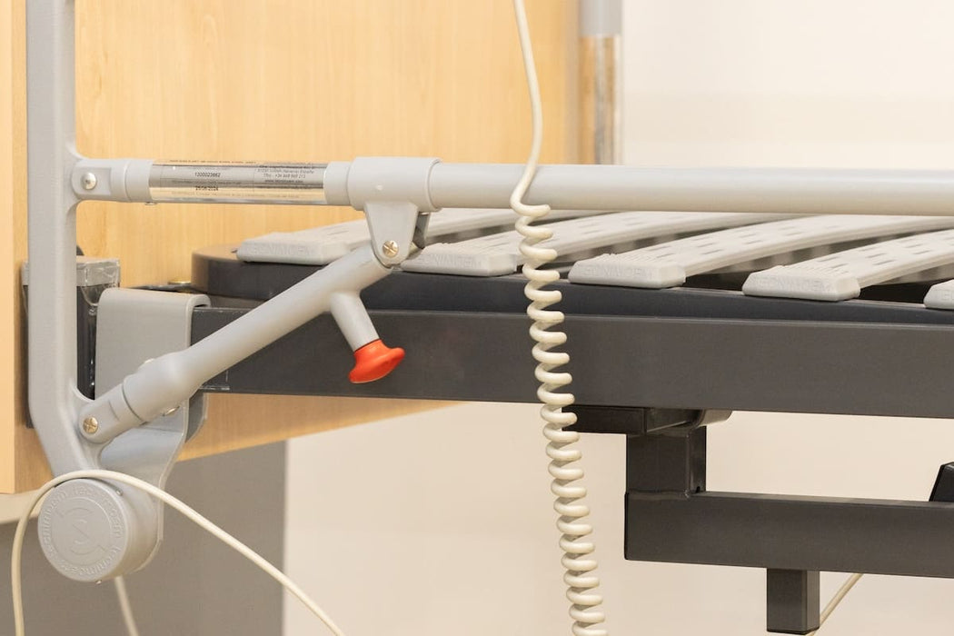 Cama articulada sanitaria eléctrica con somier pvc de 90x190cm