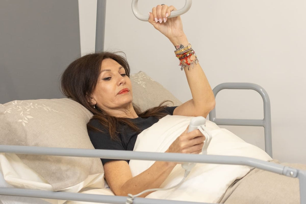 Cama articulada sanitaria eléctrica con somier pvc de 90x190cm