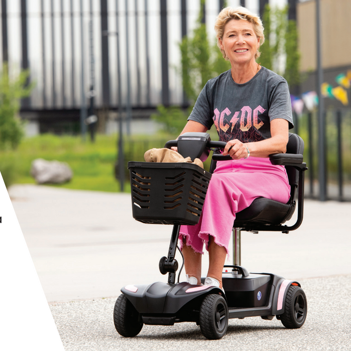 Scooter con ruedas neumáticas y batería 25 Ah de hasta 30km de autonomía