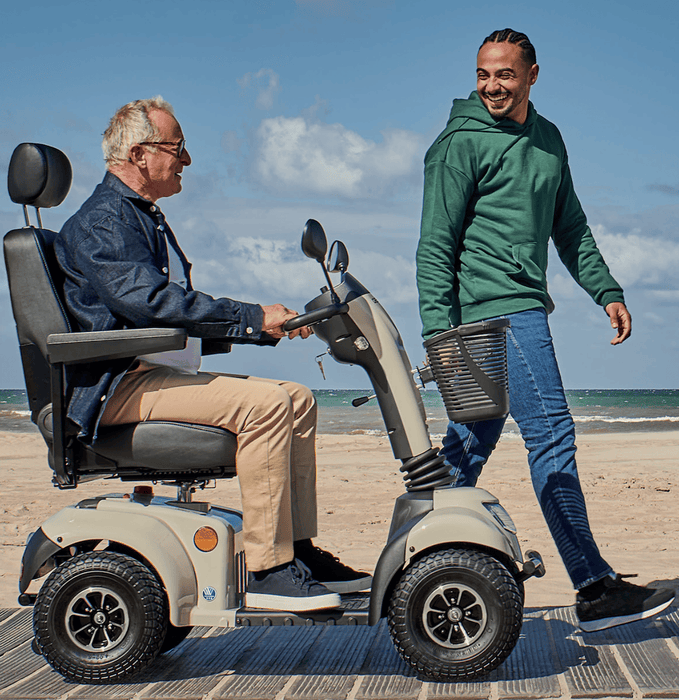 Scooter eléctrica con asiento ajustable giratorio y reposa cabezas