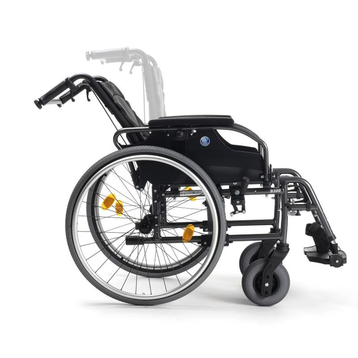 Silla de ruedas con respaldo reclinable plegable y barra de empuje