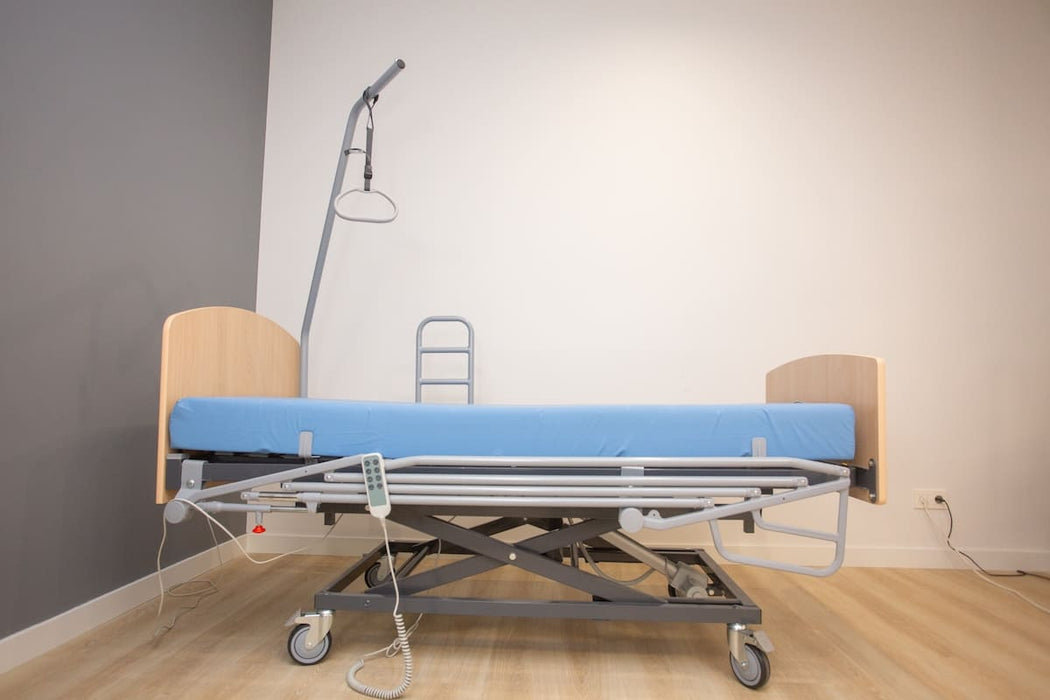 Cama articulada plus eléctrica de somier 90cm + cabecero + piecero + carro elevador + barandillas plegables