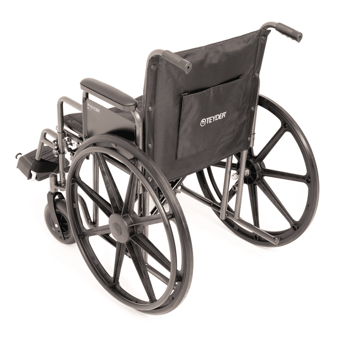 Silla de ruedas bariátrica de hasta 204kg autopropulsable con ruedas macizas