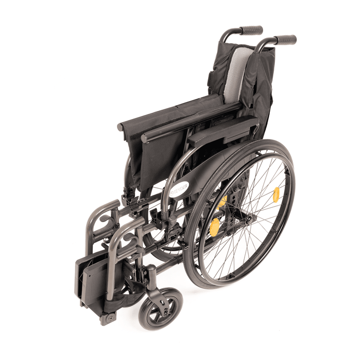 Silla de ruedas de aluminio con respaldo regulable con eje de liberación rápida