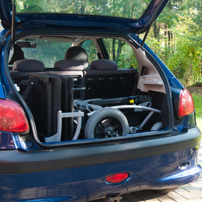 Silla de ruedas eléctrica tracción delantera con respaldo reclinable fácil de transportar