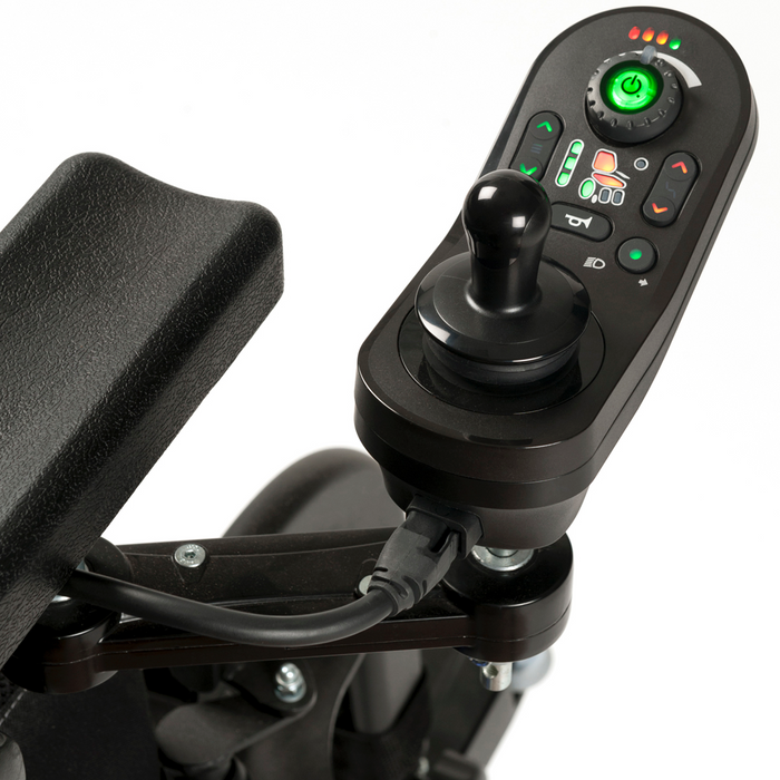 Silla de ruedas eléctrica tracción delantera con respaldo reclinable fácil de transportar