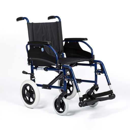 Silla de ruedas manual ligera de 16kg con capacidad hasta 130kg plegable
