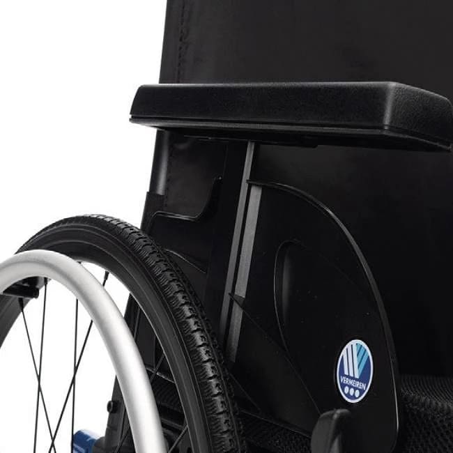 Silla de ruedas ligera de 16kg plegable ideal para la vida diaria