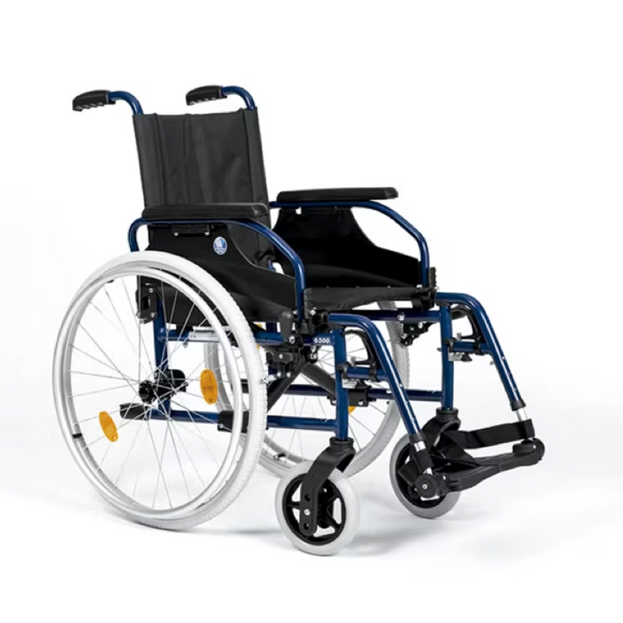 Silla de ruedas manual ligera de 16kg con capacidad hasta 130kg plegable