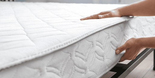 Retirada de cama antigua