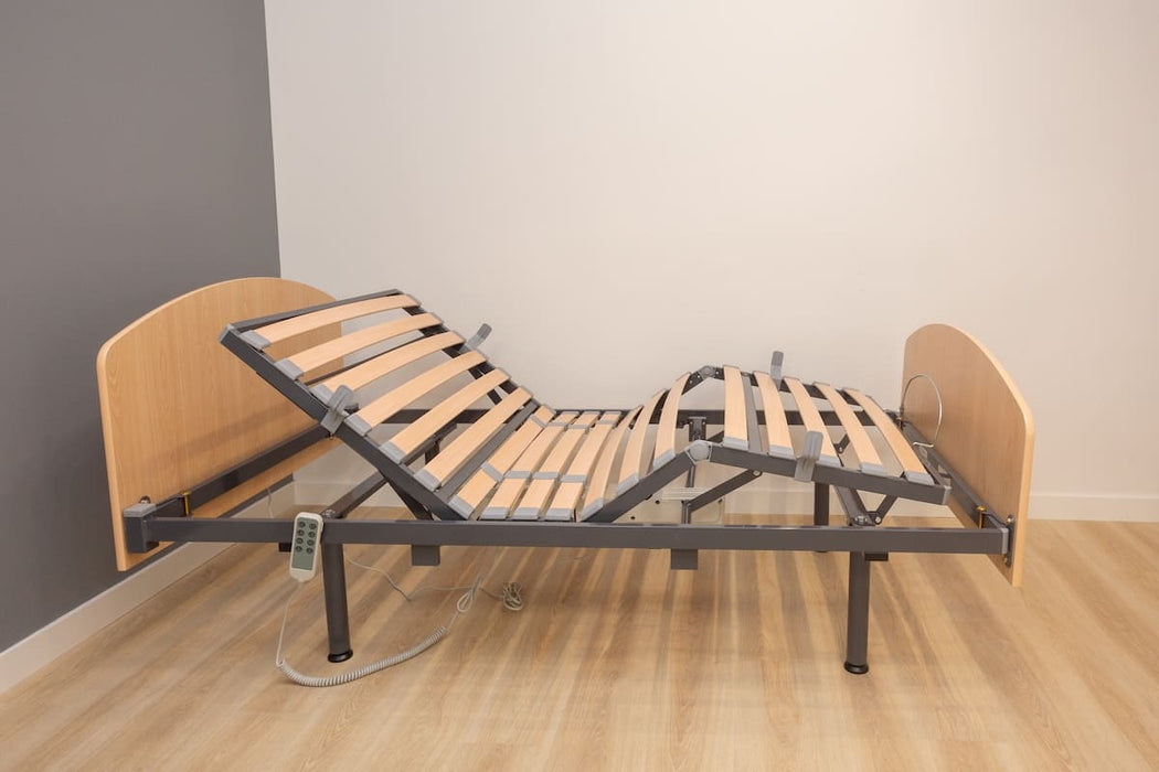 Cama articulada eléctrica de somier 105cm y colchón viscoelástico + cabecero + piecero + patas niveladoras + barandillas plegables