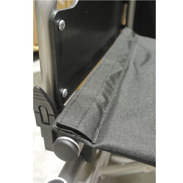 Silla de ruedas plegable de transferencia con apoyabrazos ideal para hogar