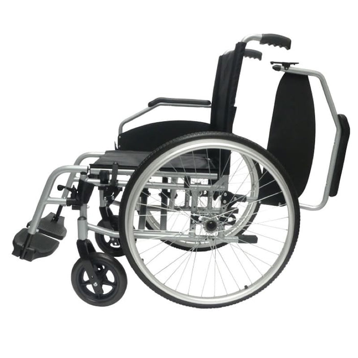 Silla de ruedas robusta con reposabrazos abatibles y ruedas de 24" con eje desmontable rápido